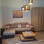 Center Belvarosi Kis Lakas, Csendes Udvarral * Esztergom