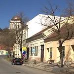 Center Belvarosi Kis Lakas, Csendes Udvarral Esztergom