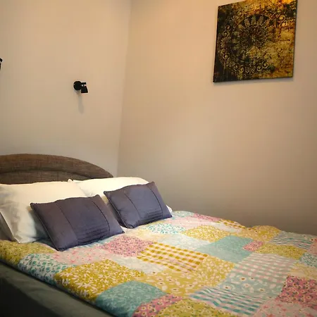 Apartman Center Belvarosi Kis Lakas, Csendes Udvarral Esztergom
